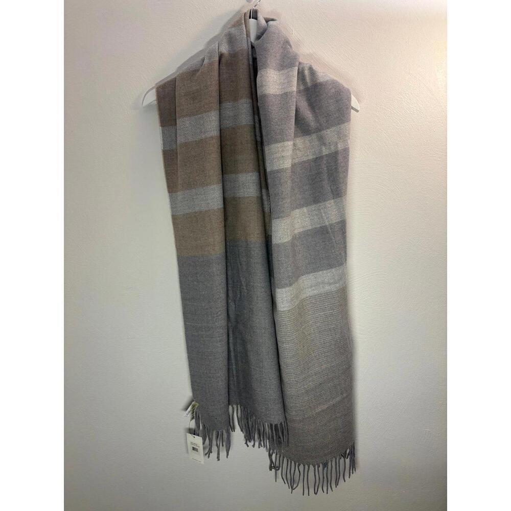 Calvin Klein Grey Plaid Winter Scarf - Picture 2 of 5